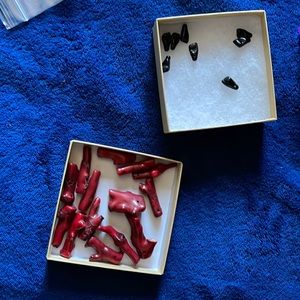 Coral and onyx